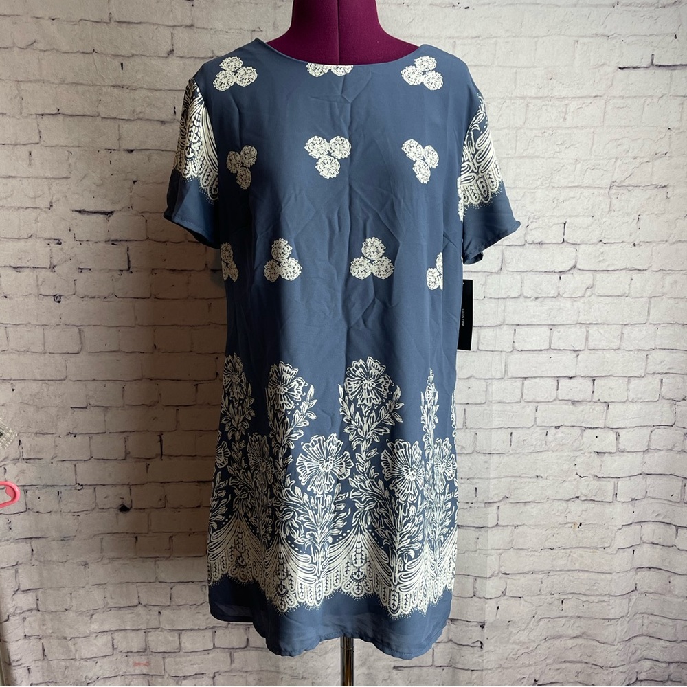 Lulus size medium Riverside Slate Blue Floral Print Shift Dress